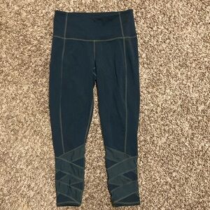 Athleta Mantra Teal 7/8 Capri Leggings